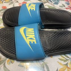Nike Slides Size 10