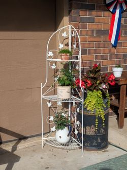 Vintage Cottagecore Metal Bakers Rack 6 Tiered Plant Stand