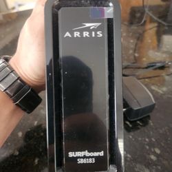 Arris Surfboard SB6183 Modem