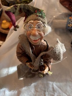 Jacqueline Kent doll JKC 2005 old man with glasses and santa hat no box