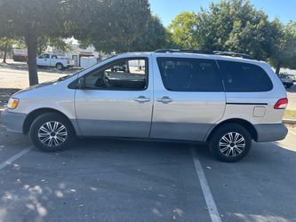2001 Toyota Sienna