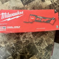 Milwaukee Multi-tool