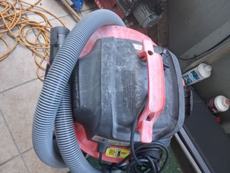 Red and Black Wet Dry Shop Vacuum with Hose