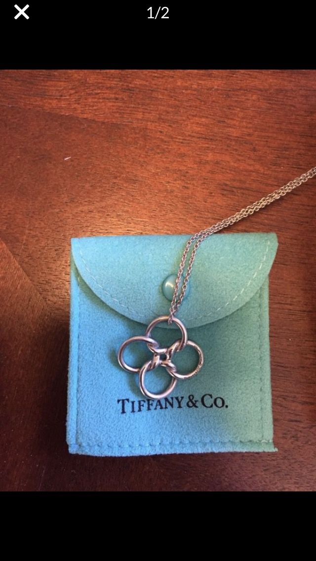 Quadrifoglio Tiffany and company Elsa Peretti silver pendant necklace