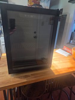Beverage refrigerator/ wine cooler.