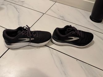 Brooks Ghost 16 Running Shoes- Women’s 7.5