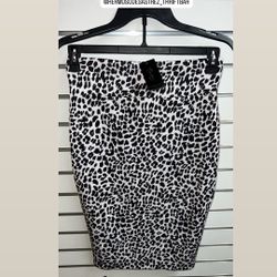 Thalia Sodi black and white leopard print pencil skirt. 