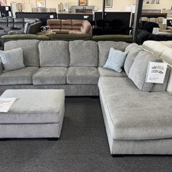 Altari Sectional. 🚚WE DELIVER🚚