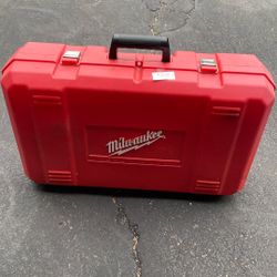 Milwaukee Drill Sets 