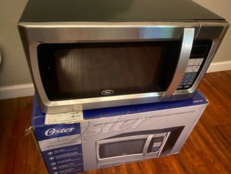 Oster Microwave (free) (loses power)