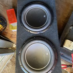 2/12 W6 Jl Audio Subwoofer 
