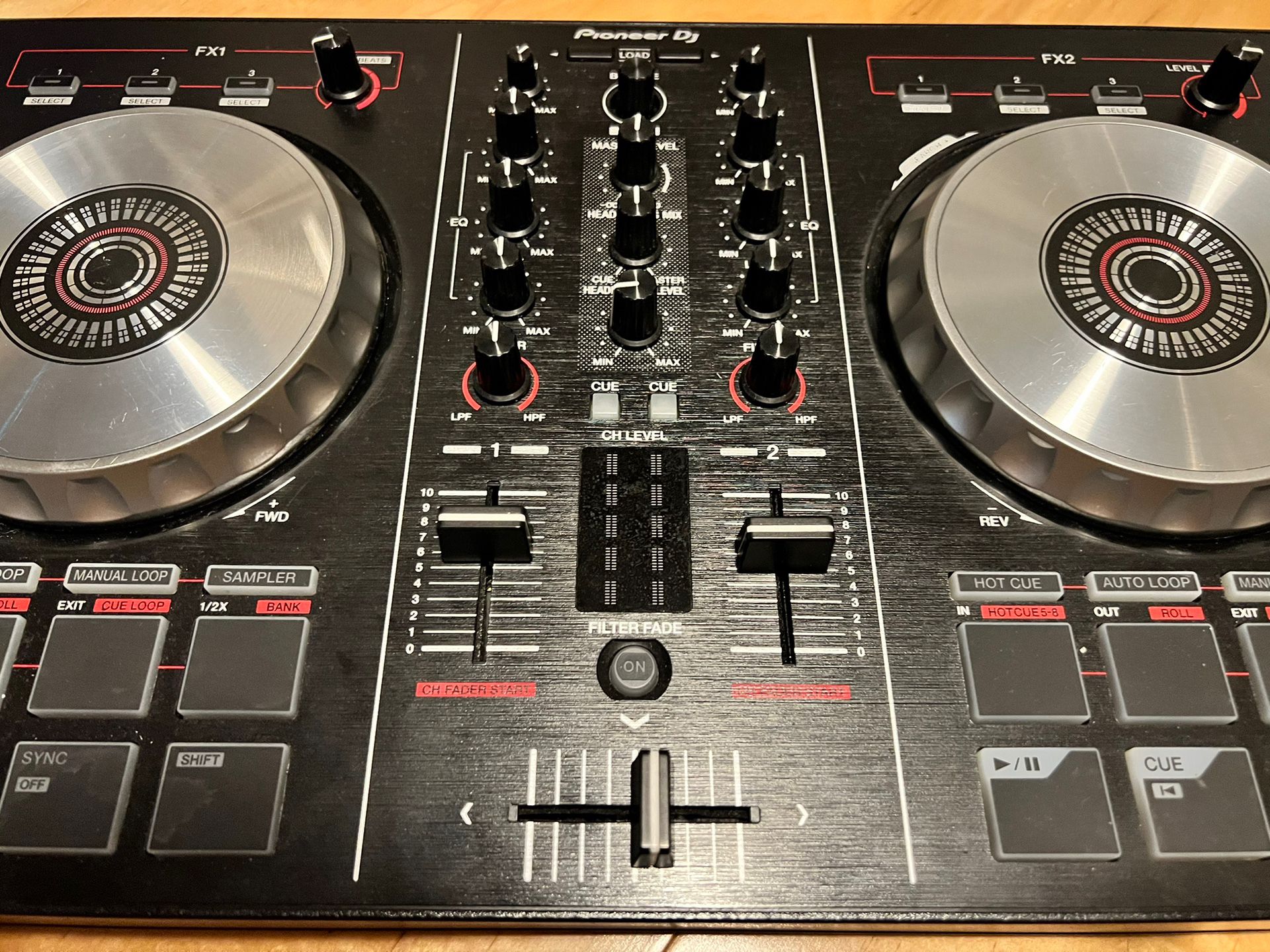 Pioneer DJ DDJSB2 Black DJ Controller Serato DJ Pro Support 2Channel