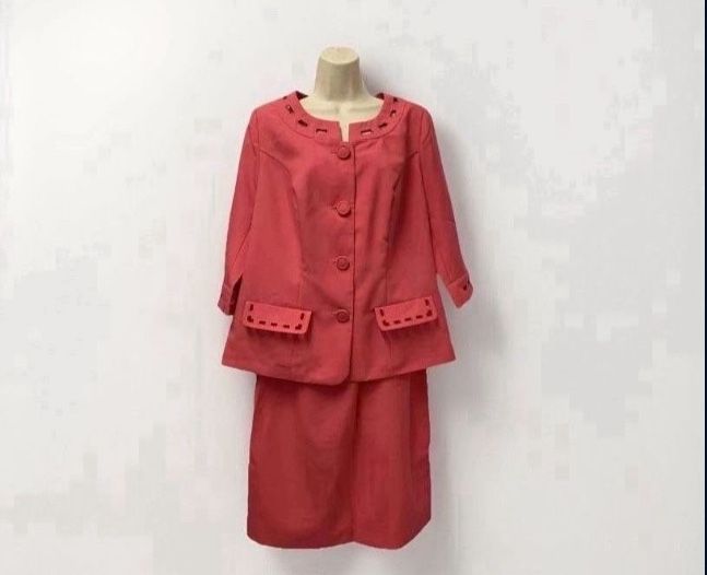 ✨New✨ Adult Women Size 14 W 2-piece Pink Coral Suit Skirt Blazer Jacket Button Up 3-4 Sleeve Elastic Waist Knee Length