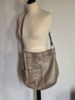 Hobo Gray Leather Shoulder/Crossbody Bag ~ Pre-owned