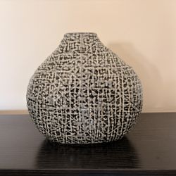  Pottery Barn Glossy Ceramic Gray/Black Vase.