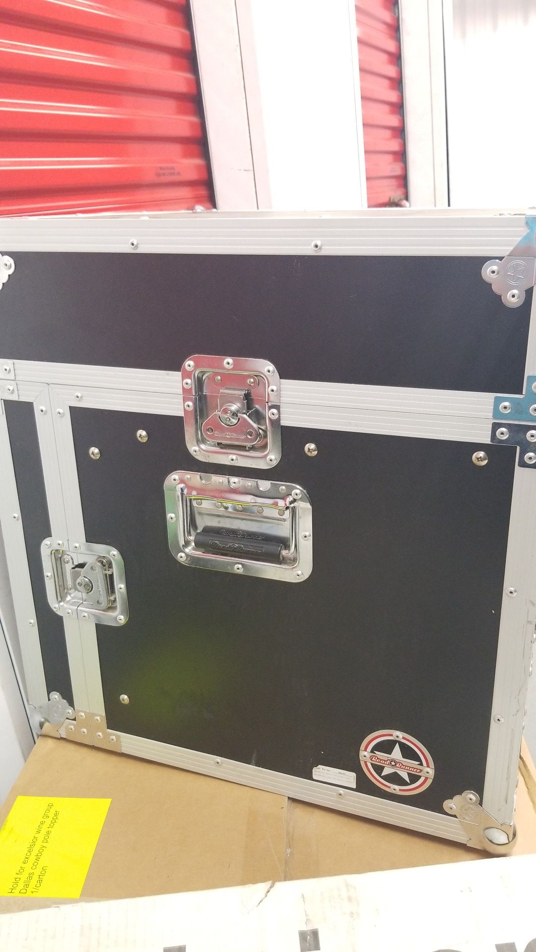 Road Runner M8URR Case for a mixer