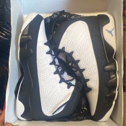 Air Jordan Retro 9