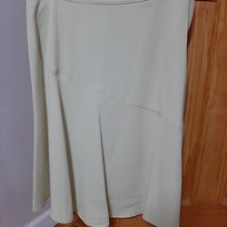 Cute Skirt ... Size 7