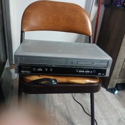 Panasonic Rv-D73hs DvD/Vcr Combo player 