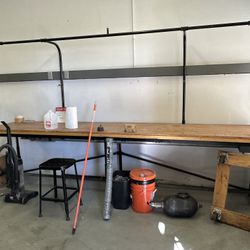Industrial work table/Heavy Duty Industrial Workbench