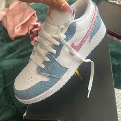 Air Jordan 1 Low Size 7y