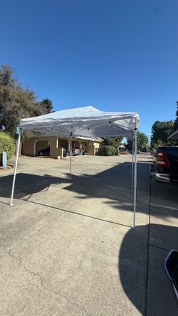Caravan Canopy 10'x10'