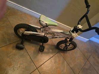 12" bike with training wheels