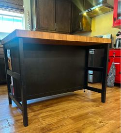 Kitchen island