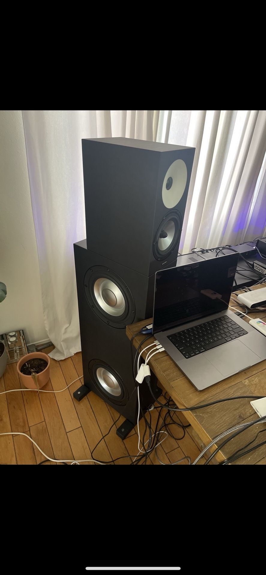 Amphion One18, Amp 700 + Base Two25 System w/ BaseAmp 1200
