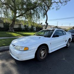 1998 Ford Mustang