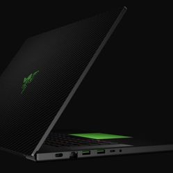 Razer Blade Pro 17 Inch Gaming Laptop RTX 2080 Carbon Fiber