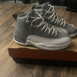 Jordan 12 ‘Stealth’