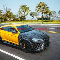 Lamborghini urus Mansory Body kit