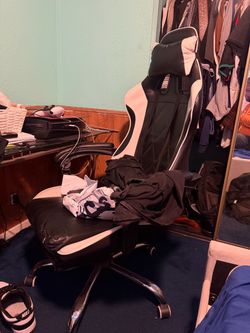 Gaming chair