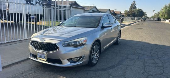 2014 KIA Cadenza