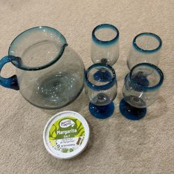 Margarita pitcher and 4 glasses like new
