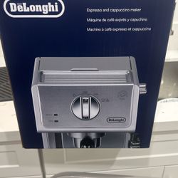 DeLonghi Expresso Machine