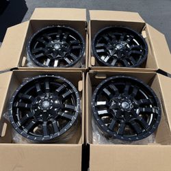 (4) 18” Fuel Wheels - Fuel Sledge D596 - $1300