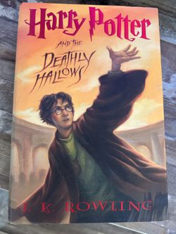 Harry Potter And The Deathly Hallows (book 7)