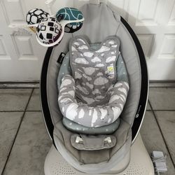 4moms mamaRoo4 Multi-Motion  Electric Baby Swing