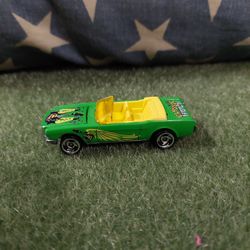 Hot wheels 1983 Classic Rock Ford Mustang 