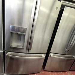 GE Bottom Freezer/ Nevera GE