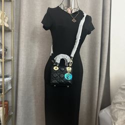 Black Mini Crossbody Purse NWT 🌷