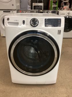 GE Smart 4.8 cu.ft. Front Load Washer with UltraFresh Vent System and Odor Block