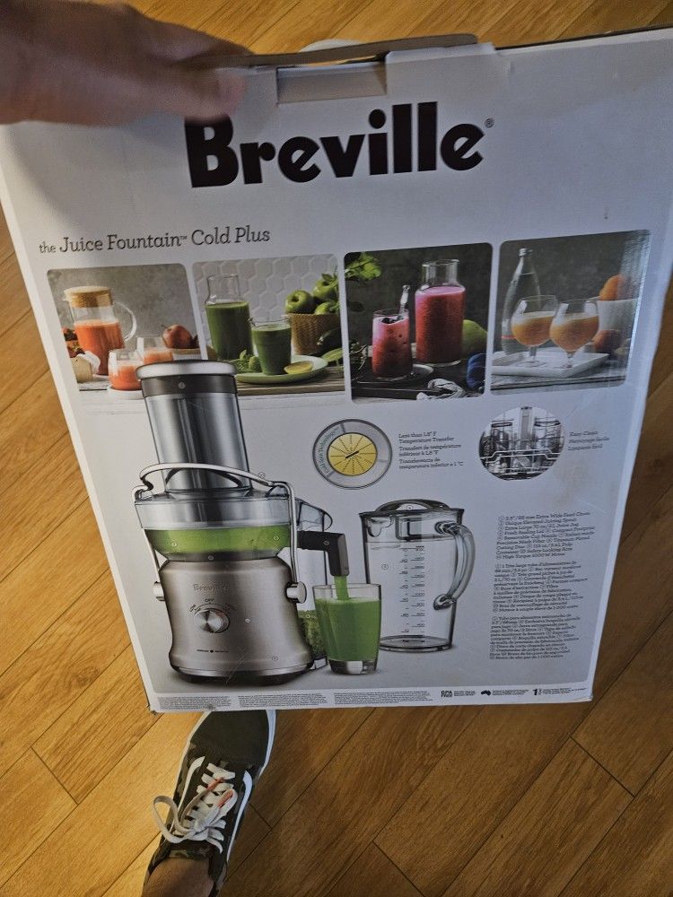 The Breville Juice Fountain® Cold PlusThe Breville Juice Fountain® Cold Plus