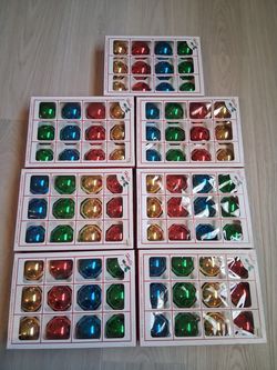 Christmas tree ornaments 20$ for all included