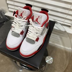 Size 10 Fire Red Jordan 4 With Box 