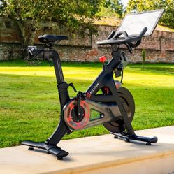 Peloton Bike Used Twice Mint