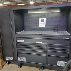 New in box husky 80" 10-drawer tool storage chest and cabinet combo