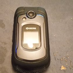 Kyocera Cell Phone  E4710